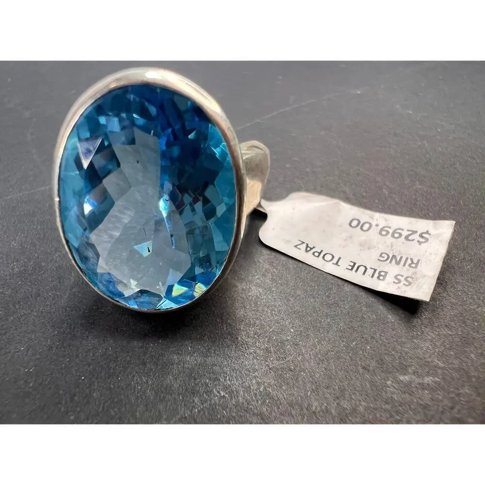 NEW Blue topaz sterling silver ring size 8 / 12.47 grams